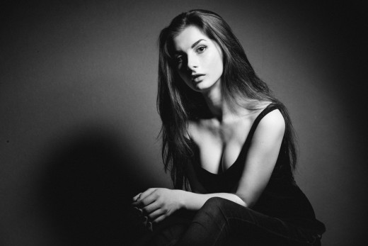 835684 (a): :2100x1400
